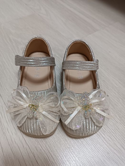 Детская обувь для девочки