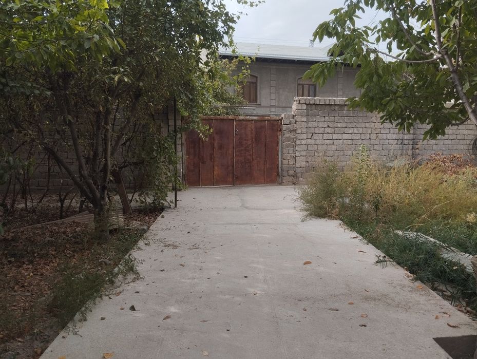 Киров, Олмазор кучасида, 6 сотих, 4 хона каробка сотилади.