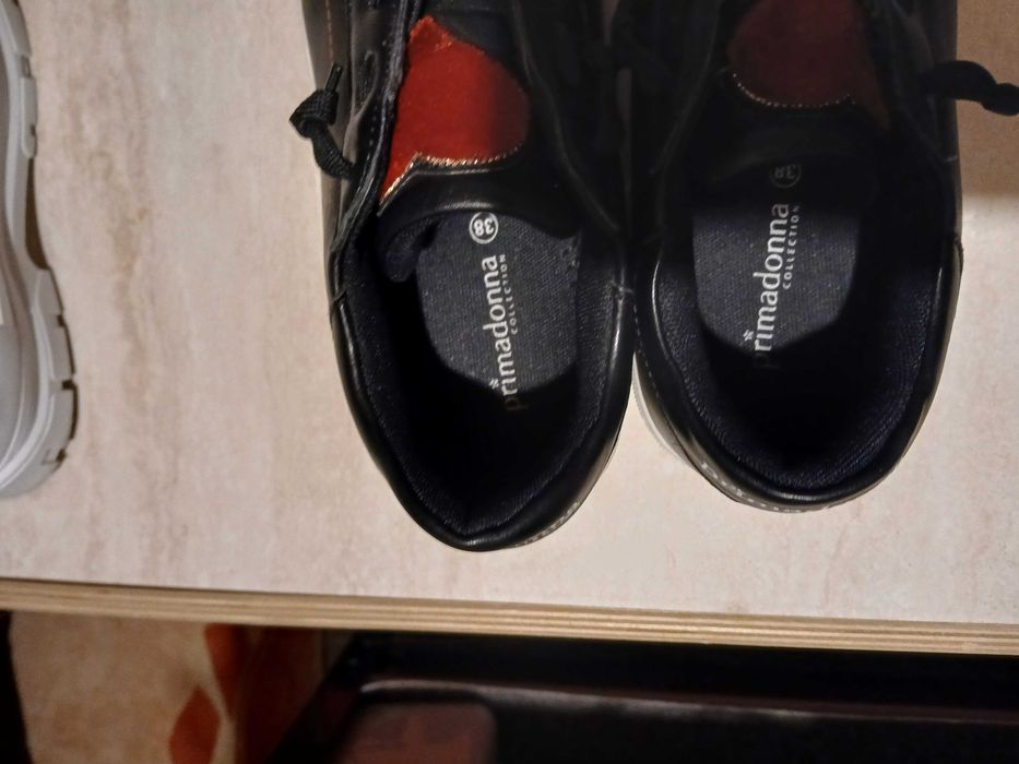 Дамски обувки пролет есен