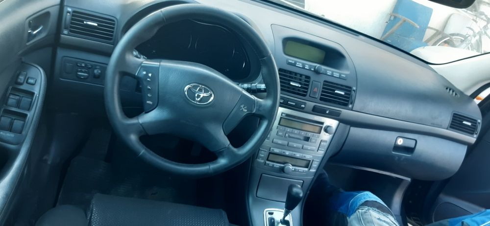 Тойота Авенсис 1.8 VVT i на части !