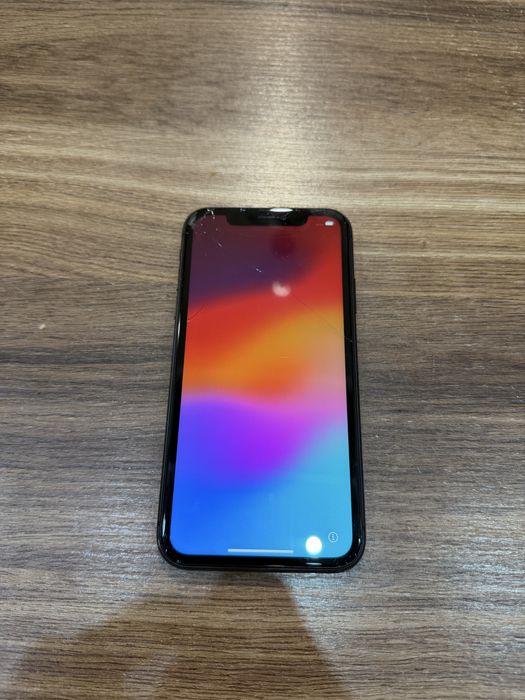 IPhone 11, 64гб без коробки