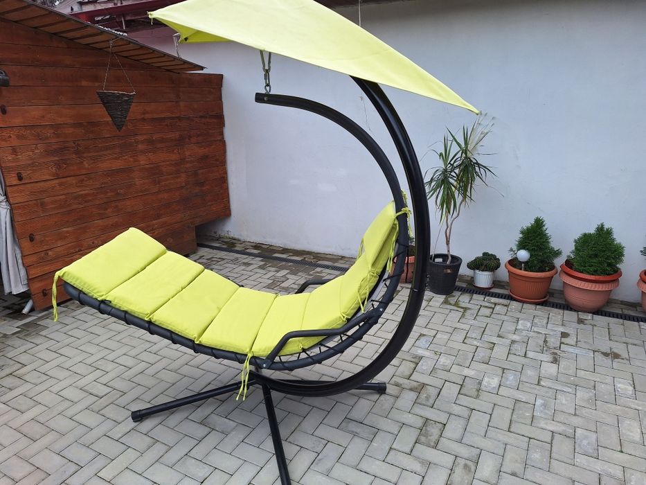 Fotoliu suspendat.   100 euro. Bacau