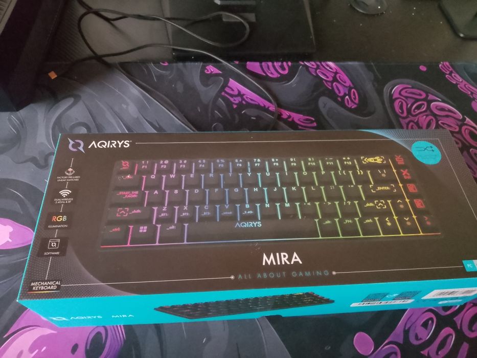Titlu: Tastatură gaming mecanică AQIRYS Mira – stare foarte bună, preț