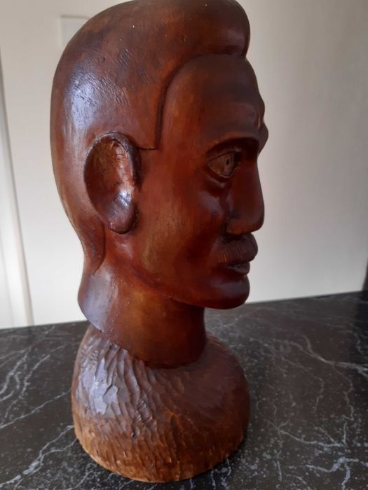 Suport ptr palarii, cap barbat  sculptat in lemn, inalt 34cm