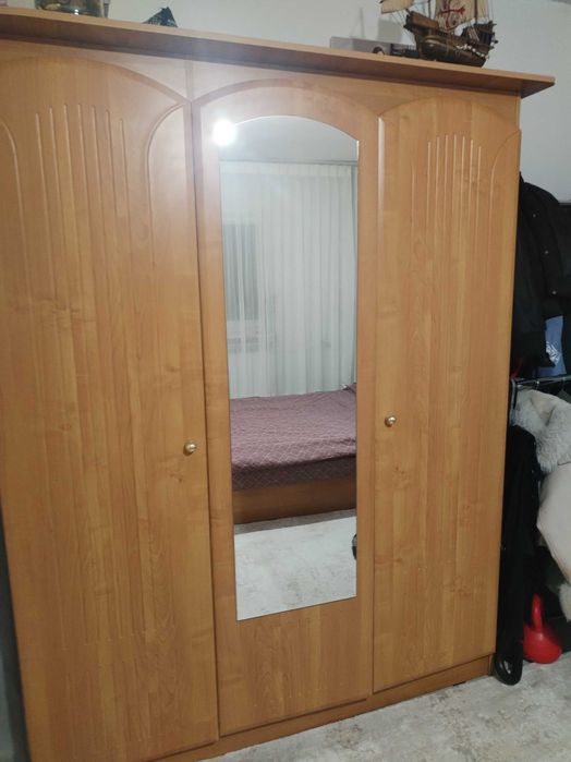 Mobila DULAP Trei Usi