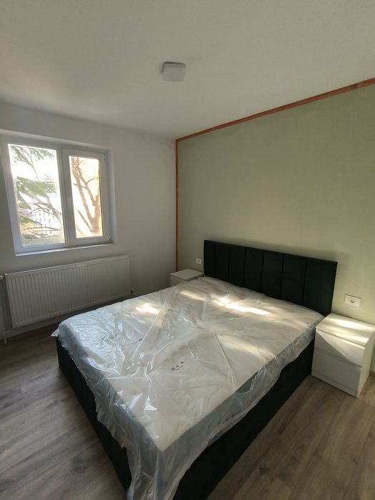 Închiriez pe termen lung sau vând apartament cu 3 camere