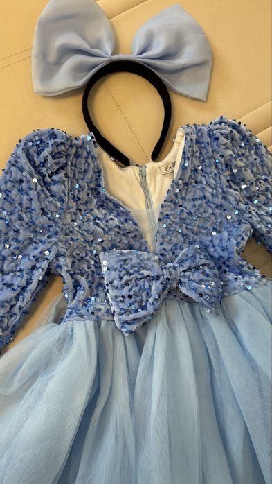 Продам  платье для девочки