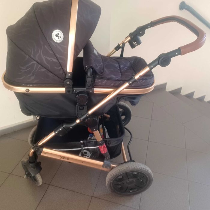 Продавам комбинирана количка 2 в 1.