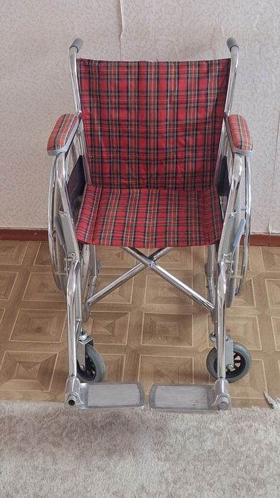 Инвалидная коляска