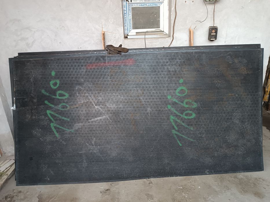 Сетка для дробилки толщиной 3 мм 1250см/2500см