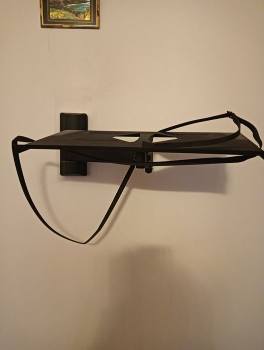 Vând suport pentru tv