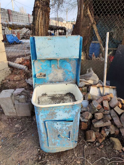 Уличный умывальник