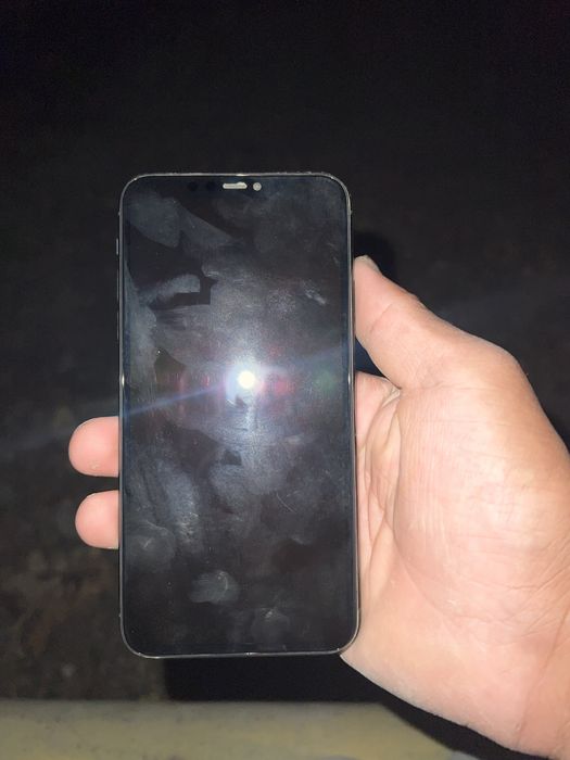 iphone 11 pro max ekran almashgan va doġ tushgan batareyka 78%