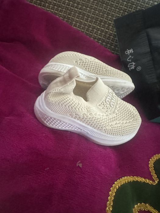 Обувь + подарок игрушки
