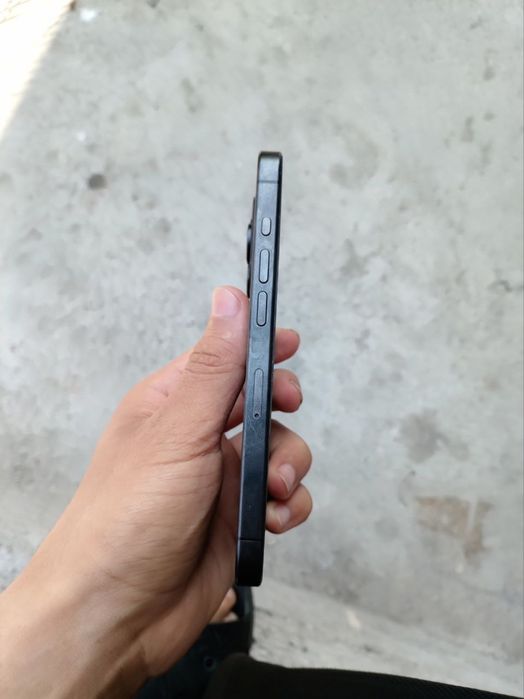 Iphone 15pro holat yaxw