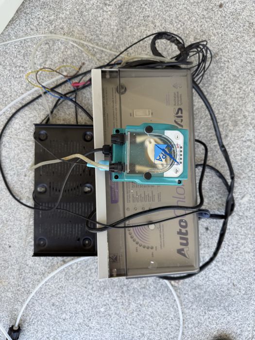 Sistem auto clor si ph pentru piscina
