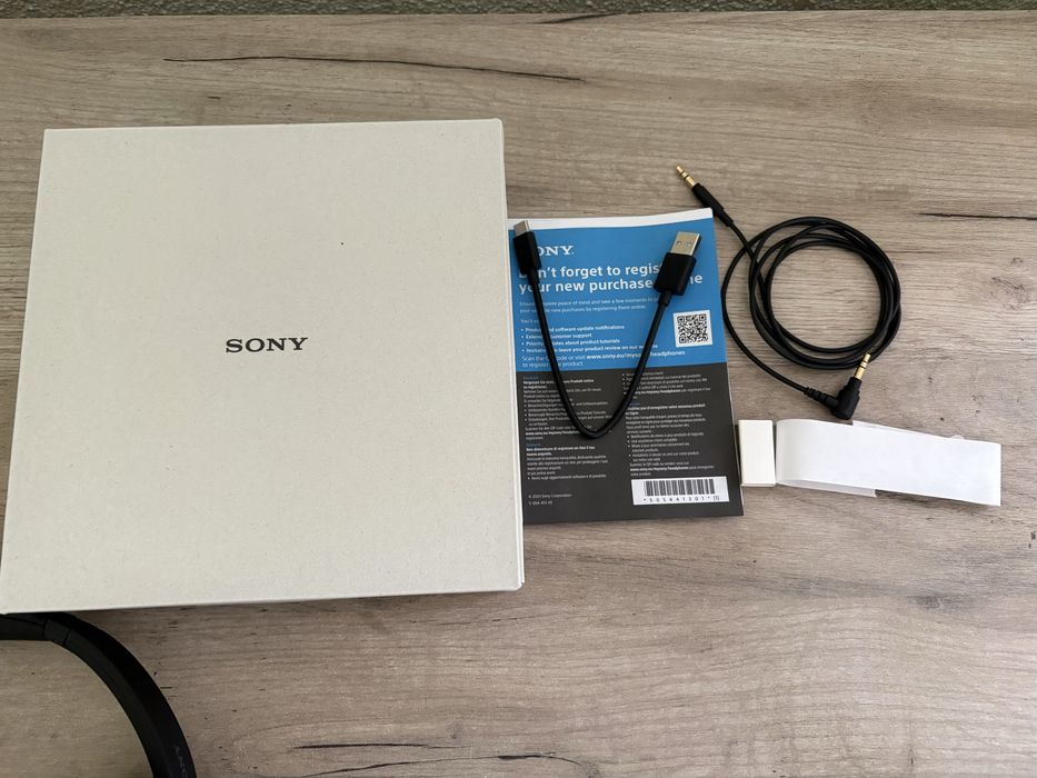 Căști bluetooth Sony WH-CH720NB (aproape noi)