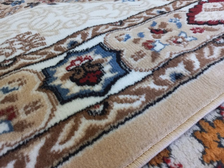 Ковёр продаю. Состояние новое.