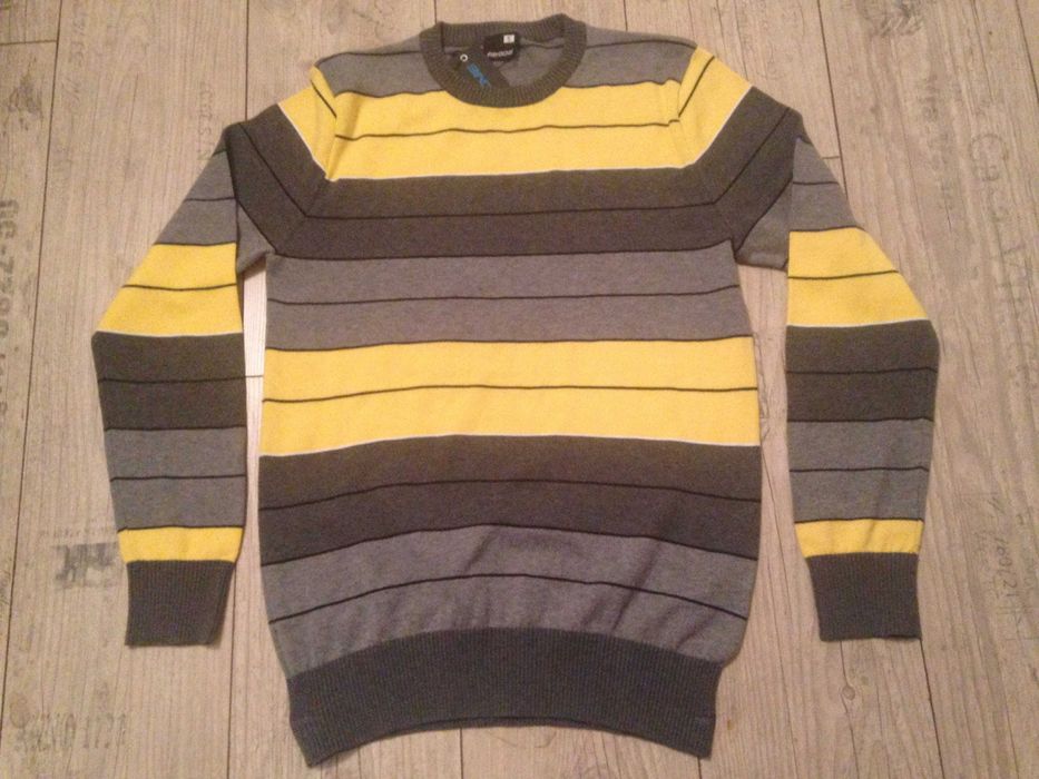 Pulovere barbatesti din bumbac, marimea S, noi