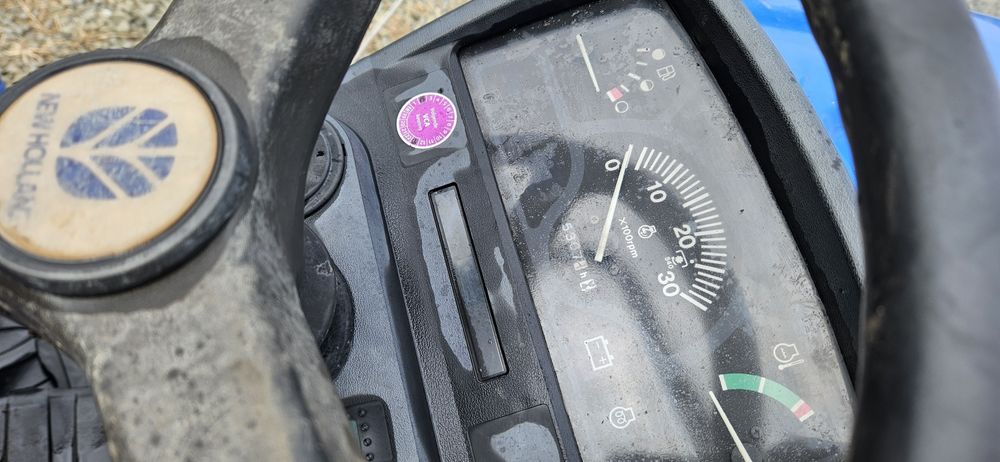 Tractor New Holland TC 24 D