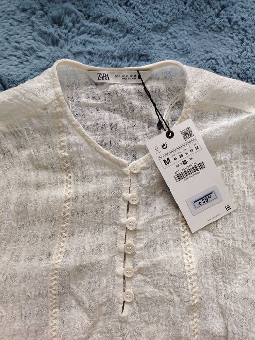 Bluza Zara cu broderie masura M