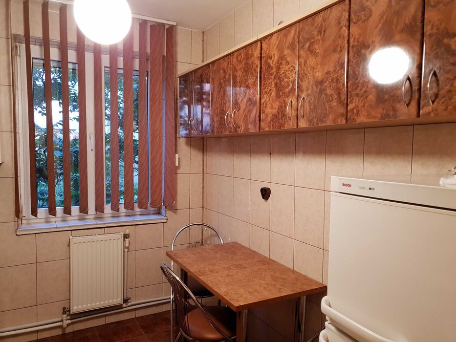 Ofer spre inchiriere apartament 3 camere, ultracentral, complet utilat si mobilat
