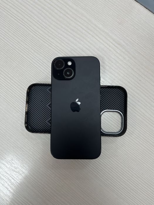 iPhone 15 в хорошем состоянии