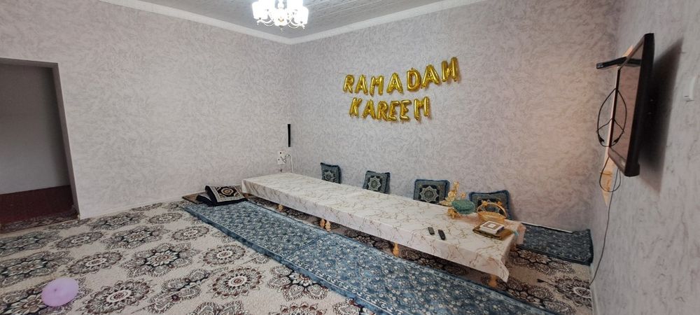 Hamma sharoyitga ega 3.5 sotixli hovli srochna sotiladi