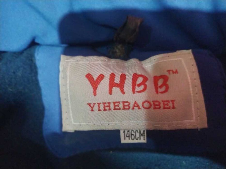 Продам зимнюю куртку на девочку