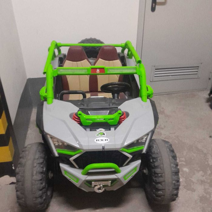 Детский электромобиль. на 6-9 лет.