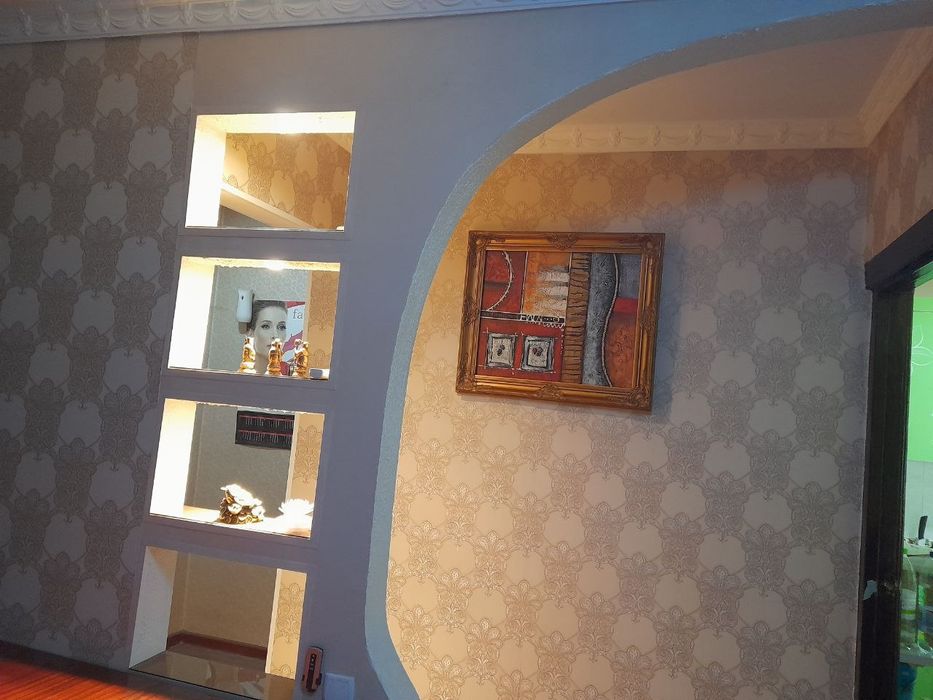 Продаётся однокомнатная квартира в кирпичном доме.Заходи и живи.