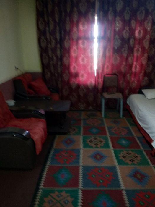 Продается квартира в городе Ангрен5/1.а трёх комнатная этаж 4 керпичн