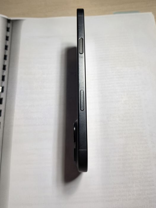 iPhone 16 Plus - 128GB - Black