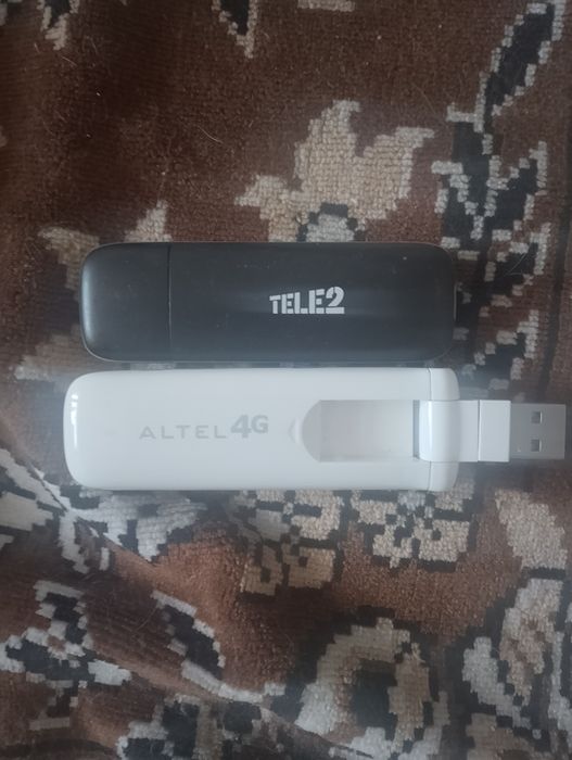 Продам две флешки