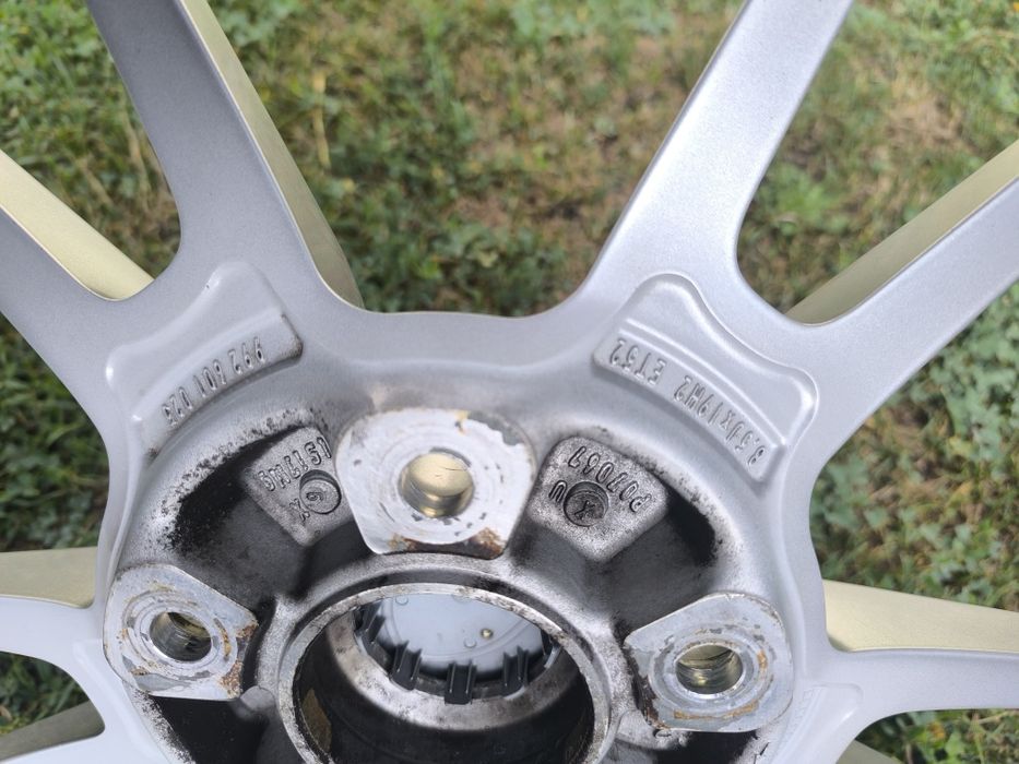 Porsche 911 992.1 Спорт пакет 19 и 20 цола