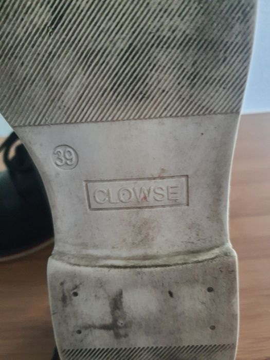 Pantofi adolescenți mărimea 39