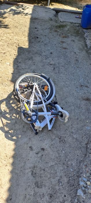 Vînd 2 bicickete