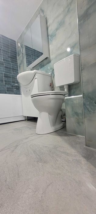 Apartament 2 camere decomandat in Onesti, zona Mall, etaj 1.