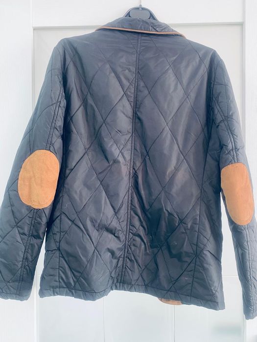 Продаётся весенние куртки