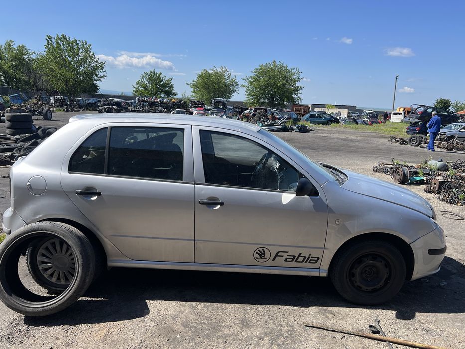 Skoda Fabia ( 1999г-2008г 1.4i ) на части