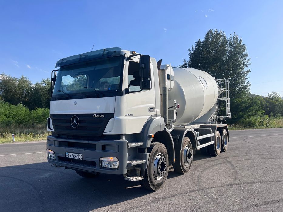 Автобетонасос  помпа слон