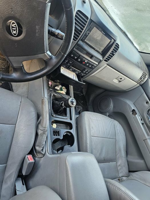 Vând kia sorento