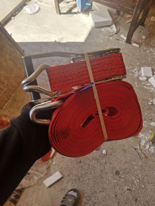 Vand chingi pentru marfa