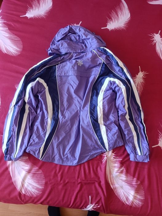 Зимно ски яке със свалящ се полар