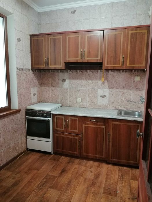 Продам газовую плиту