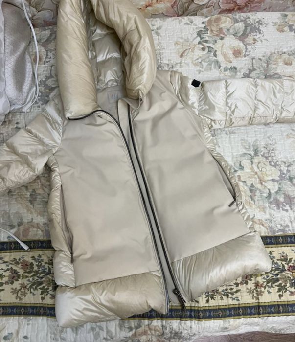 Продам пуховик Hetrego Италия