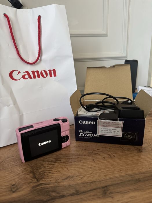 Фотоаппарат Canon Sx740 Hs