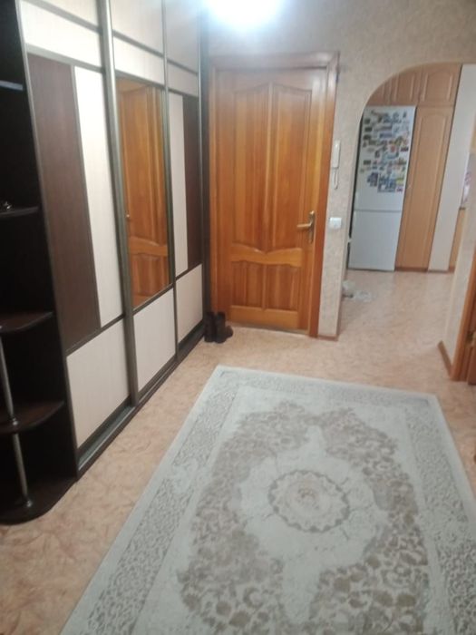 Продам 3ком квартиру район 8 школы.