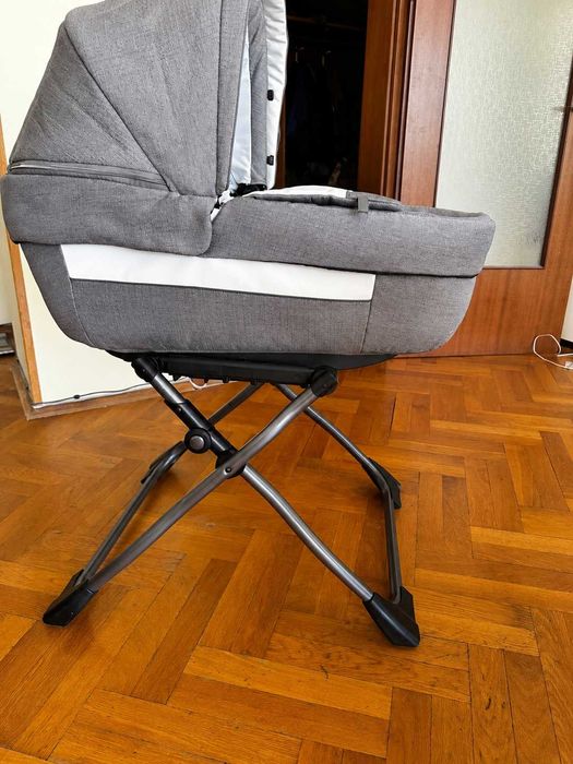 Система за пътуване Peg Perego Book Elite City Gray 3in1 - кош за новородено, детска количка и столче за кола.