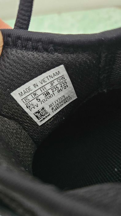 Adidasi ADIDAS Dama,NOI,pret 230lei